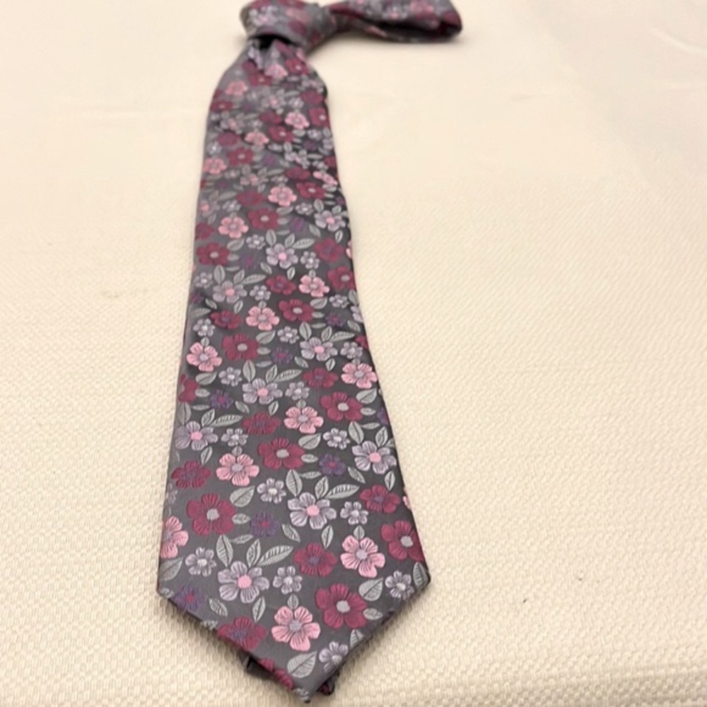 Bachrach Men’s Silk Tie